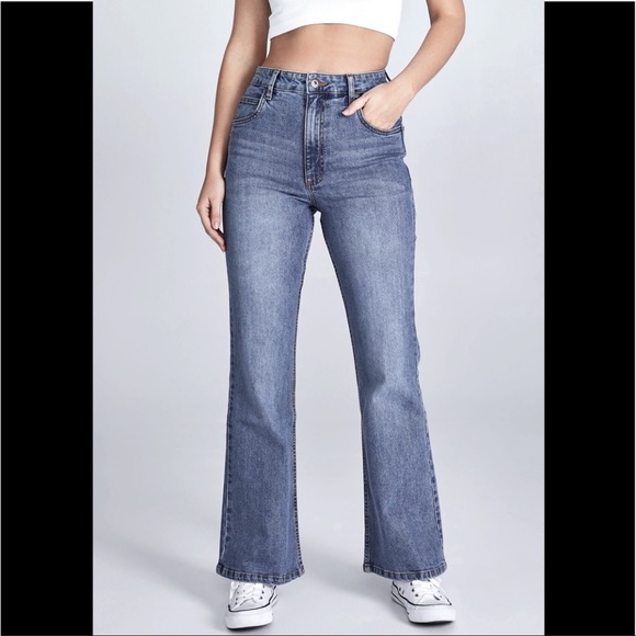 Cotton On Light Blue Wash 100% Cotton Vintage High Waisted Flare BootLeg Size 8 - Picture 3 of 13